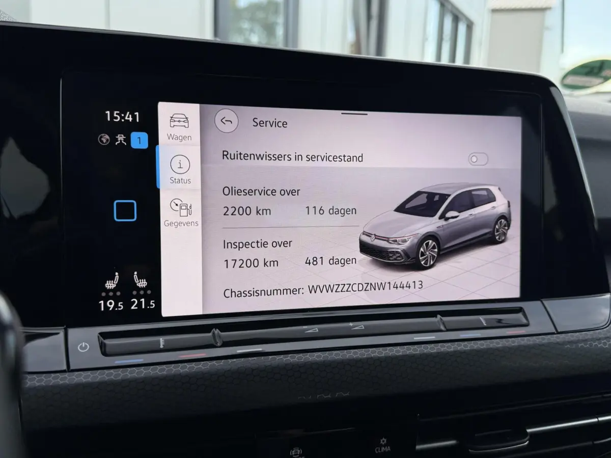 2.0 TSI GTI 245PK Handgeschakeld | Digital cockpit | Carplay | Adaptive cruise | Camera | Stuur/Stoelverwarming | Sensoren