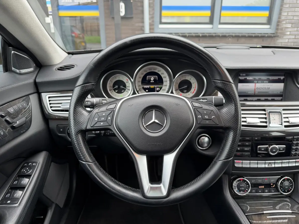 350 | 2E EIGENAAR | 3/6/12MND GARANTIE | LED | ACC | LUCHTVERING | SCHUIFDAK | LEDER | HARMAN KARDON | TREKHAAK |