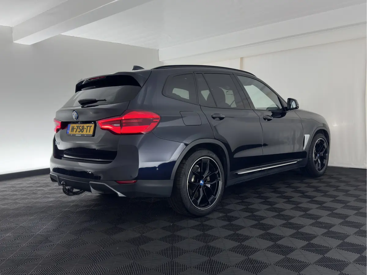 High Executive 80 kWh [3-Fase-11kW] {SoH-99%} (INCL-BTW) Aut. *PANO | LEATHER | HARMAN/KARDON | ADAPTIVE-CRUISE | FULL-LED | BLINDSPOT | MEMORY-PACK | DIGI-COCKPIT | HEATED-SPORTSEATS | KEYL
