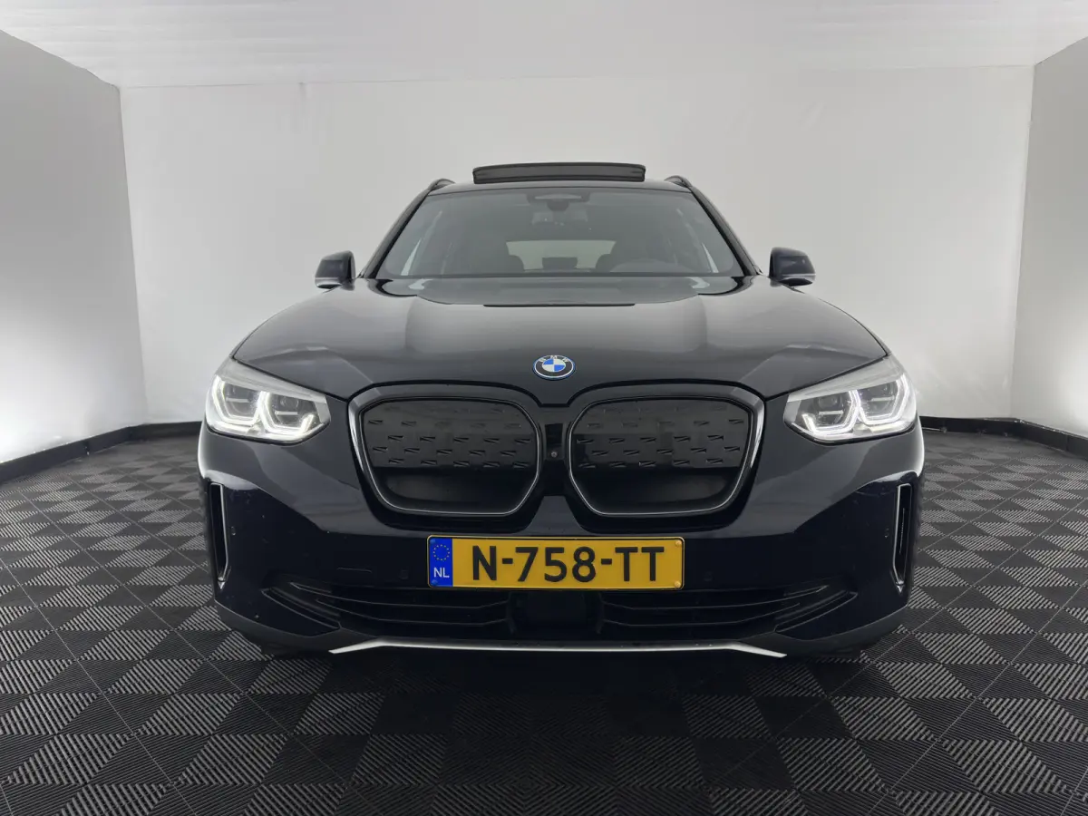 High Executive 80 kWh [3-Fase-11kW] {SoH-99%} (INCL-BTW) Aut. *PANO | LEATHER | HARMAN/KARDON | ADAPTIVE-CRUISE | FULL-LED | BLINDSPOT | MEMORY-PACK | DIGI-COCKPIT | HEATED-SPORTSEATS | KEYL
