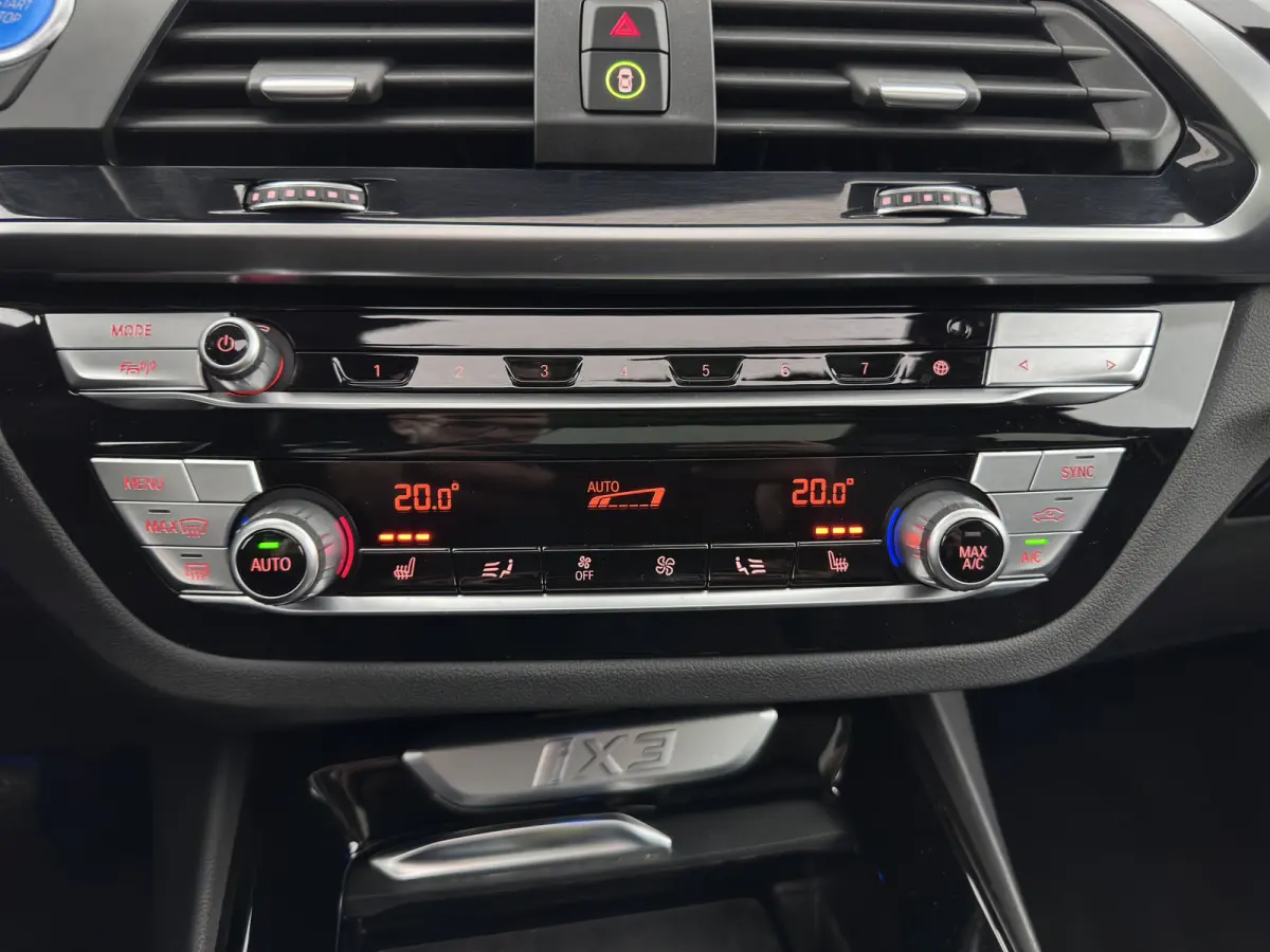 High Executive 80 kWh [3-Fase-11kW] {SoH-99%} (INCL-BTW) Aut. *PANO | LEATHER | HARMAN/KARDON | ADAPTIVE-CRUISE | FULL-LED | BLINDSPOT | MEMORY-PACK | DIGI-COCKPIT | HEATED-SPORTSEATS | KEYL