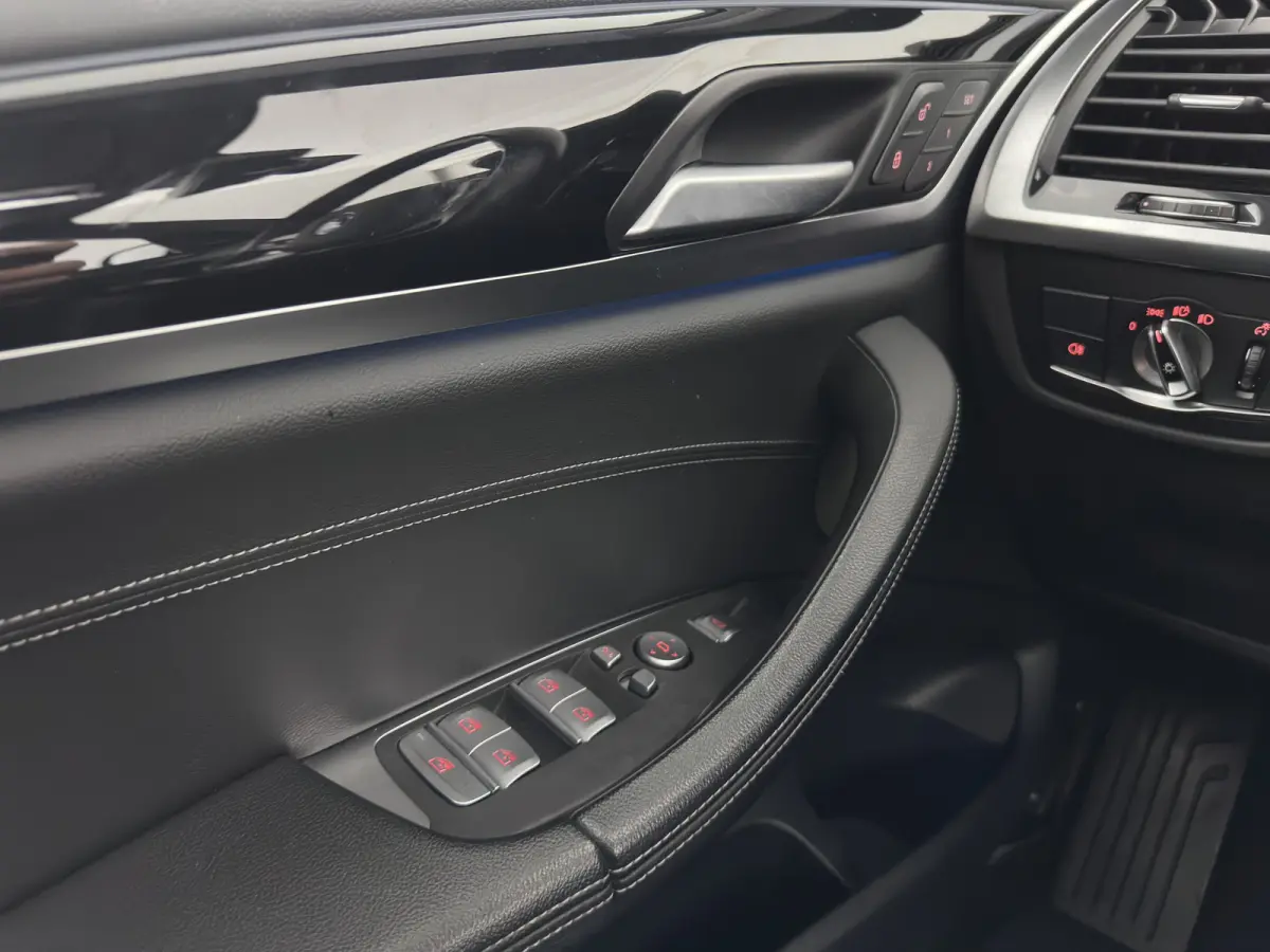 High Executive 80 kWh [3-Fase-11kW] {SoH-99%} (INCL-BTW) Aut. *PANO | LEATHER | HARMAN/KARDON | ADAPTIVE-CRUISE | FULL-LED | BLINDSPOT | MEMORY-PACK | DIGI-COCKPIT | HEATED-SPORTSEATS | KEYL