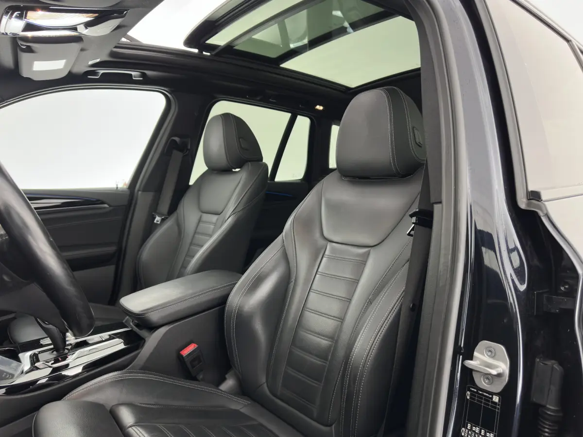 High Executive 80 kWh [3-Fase-11kW] {SoH-99%} (INCL-BTW) Aut. *PANO | LEATHER | HARMAN/KARDON | ADAPTIVE-CRUISE | FULL-LED | BLINDSPOT | MEMORY-PACK | DIGI-COCKPIT | HEATED-SPORTSEATS | KEYL