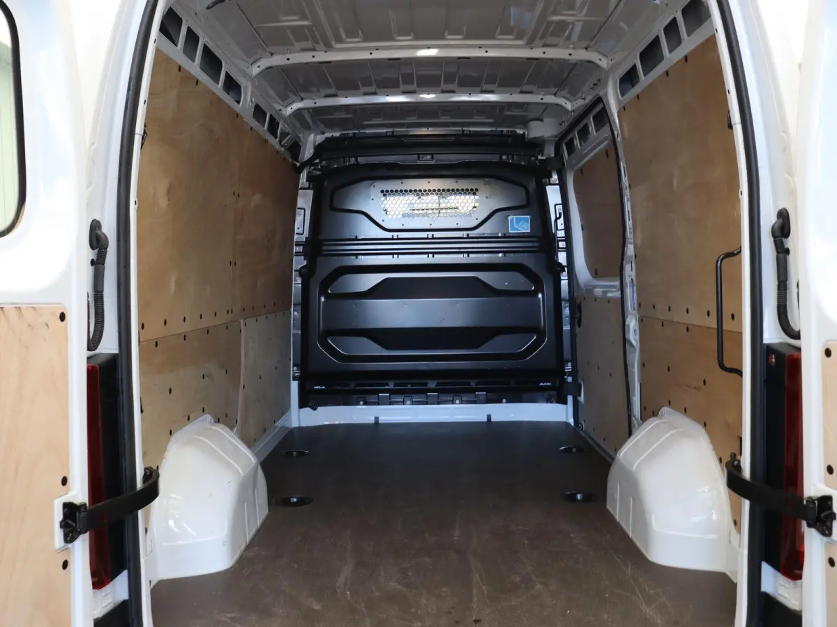 T35 L2H2 Extra long range 87 kWh | 2450 kg Trekgewicht | Climate control | Stoelverwarming | Apple Carplay | Android auto |