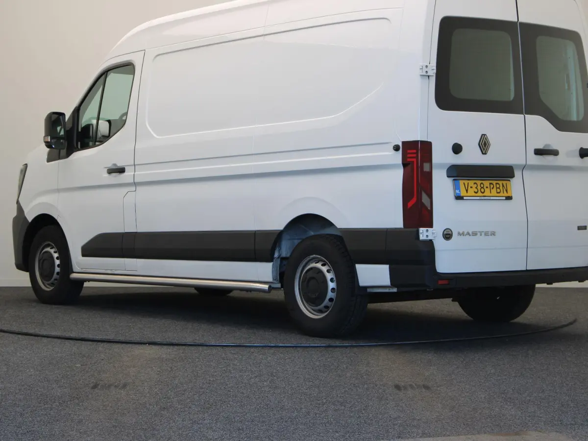 T35 L2H2 Extra long range 87 kWh | 2450 kg Trekgewicht | Climate control | Stoelverwarming | Apple Carplay | Android auto |