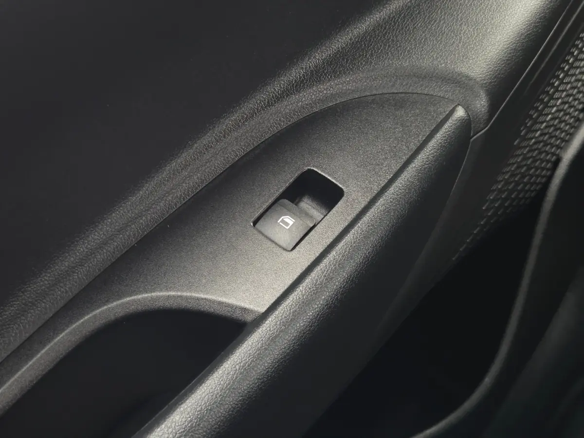 1.0 T-GDI 100pk Premium | Carplay | Climate control | Cruise control | Stoel/stuurverwarming | Camera | Parkeersensoren | DAB | Premium Audio | Lichtmetalen velgen | Navigatie