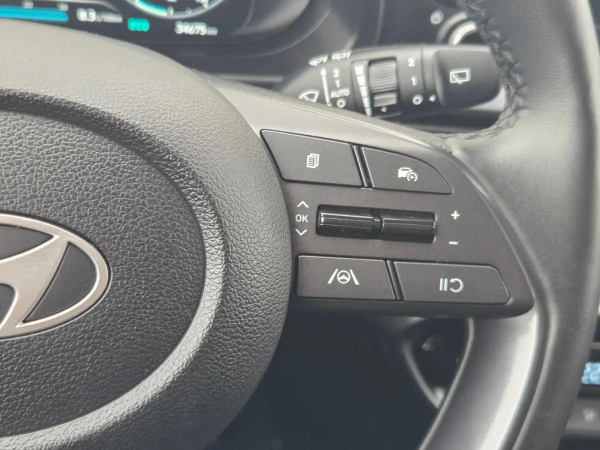 1.0 T-GDI 100pk Premium | Carplay | Climate control | Cruise control | Stoel/stuurverwarming | Camera | Parkeersensoren | DAB | Premium Audio | Lichtmetalen velgen | Navigatie