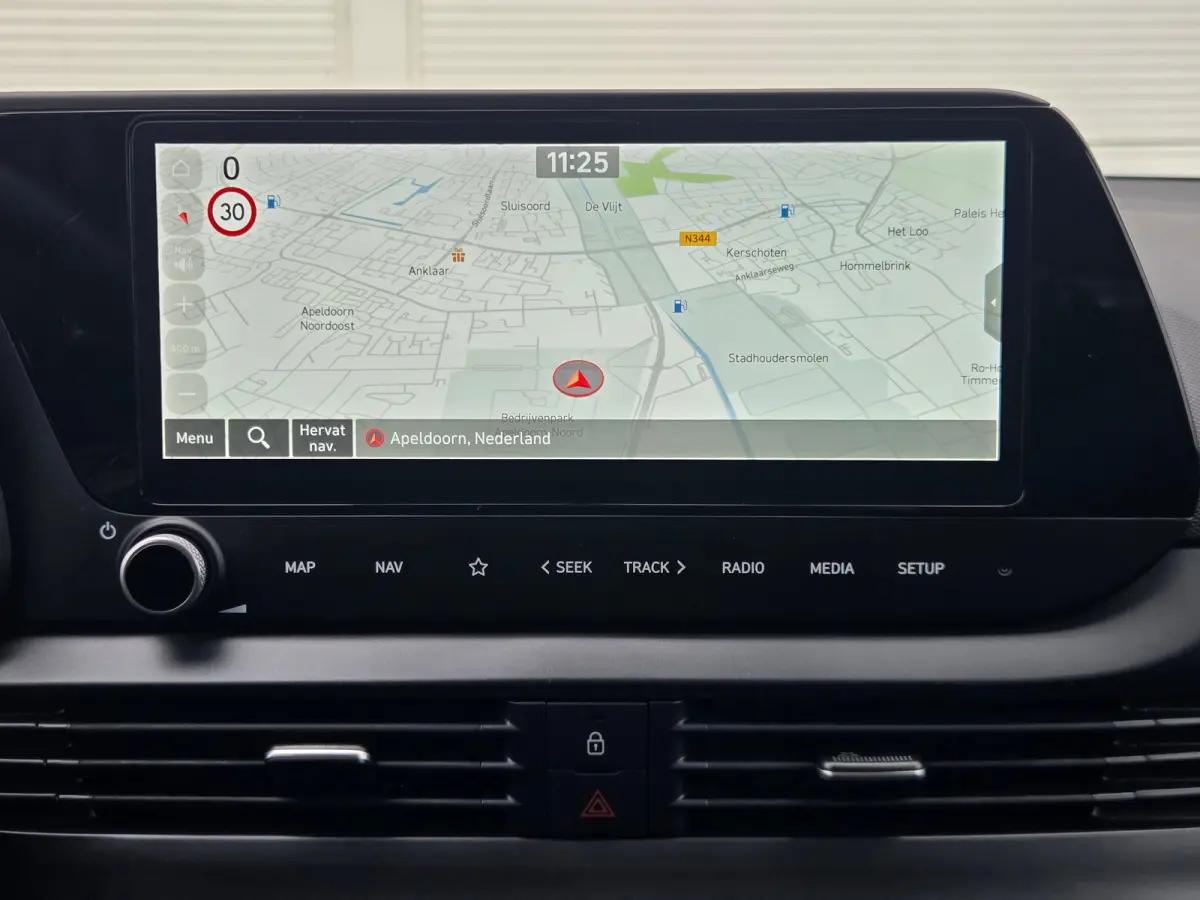 1.0 T-GDI 100pk Premium | Carplay | Climate control | Cruise control | Stoel/stuurverwarming | Camera | Parkeersensoren | DAB | Premium Audio | Lichtmetalen velgen | Navigatie
