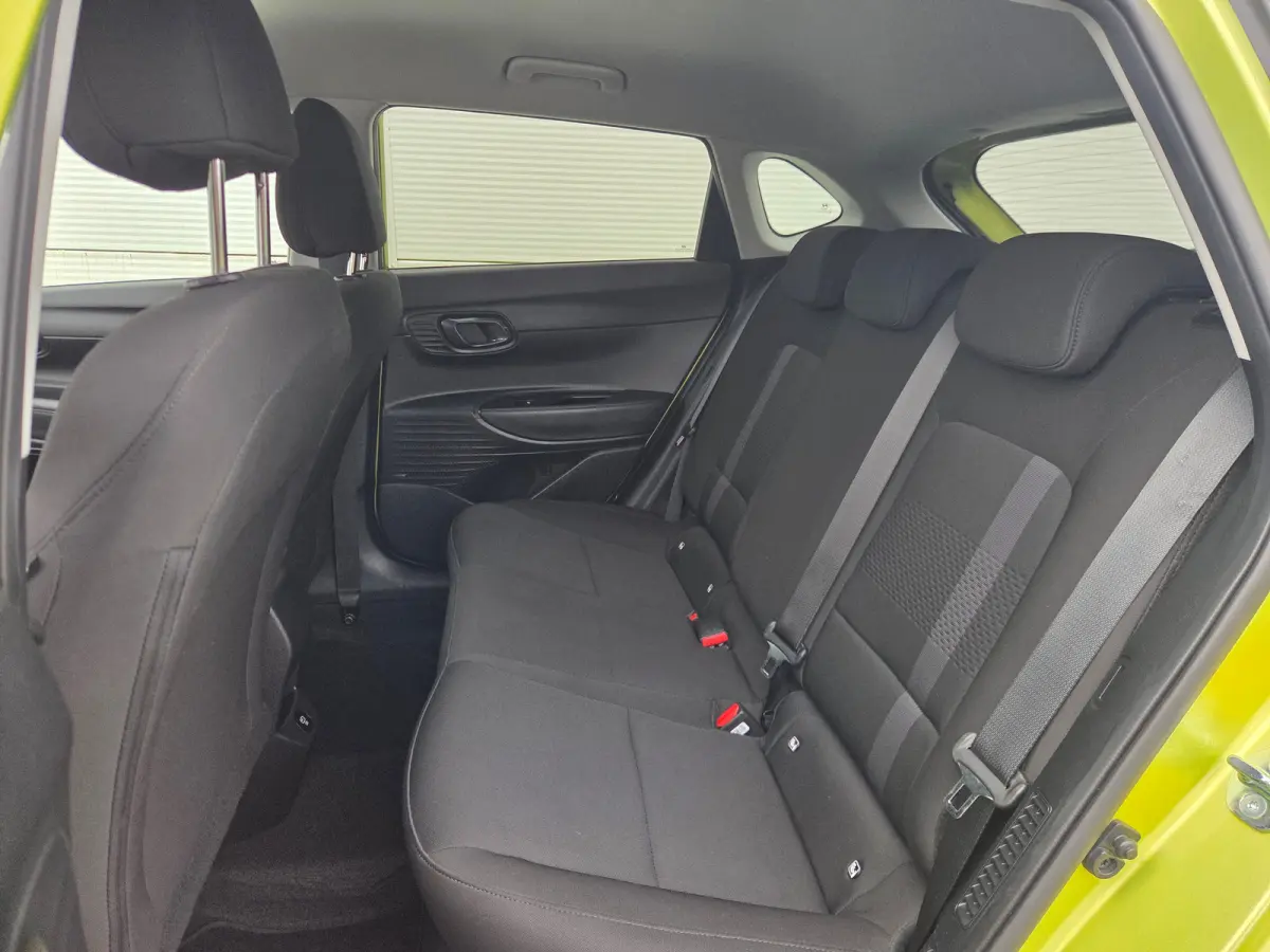 1.0 T-GDI 100pk Premium | Carplay | Climate control | Cruise control | Stoel/stuurverwarming | Camera | Parkeersensoren | DAB | Premium Audio | Lichtmetalen velgen | Navigatie