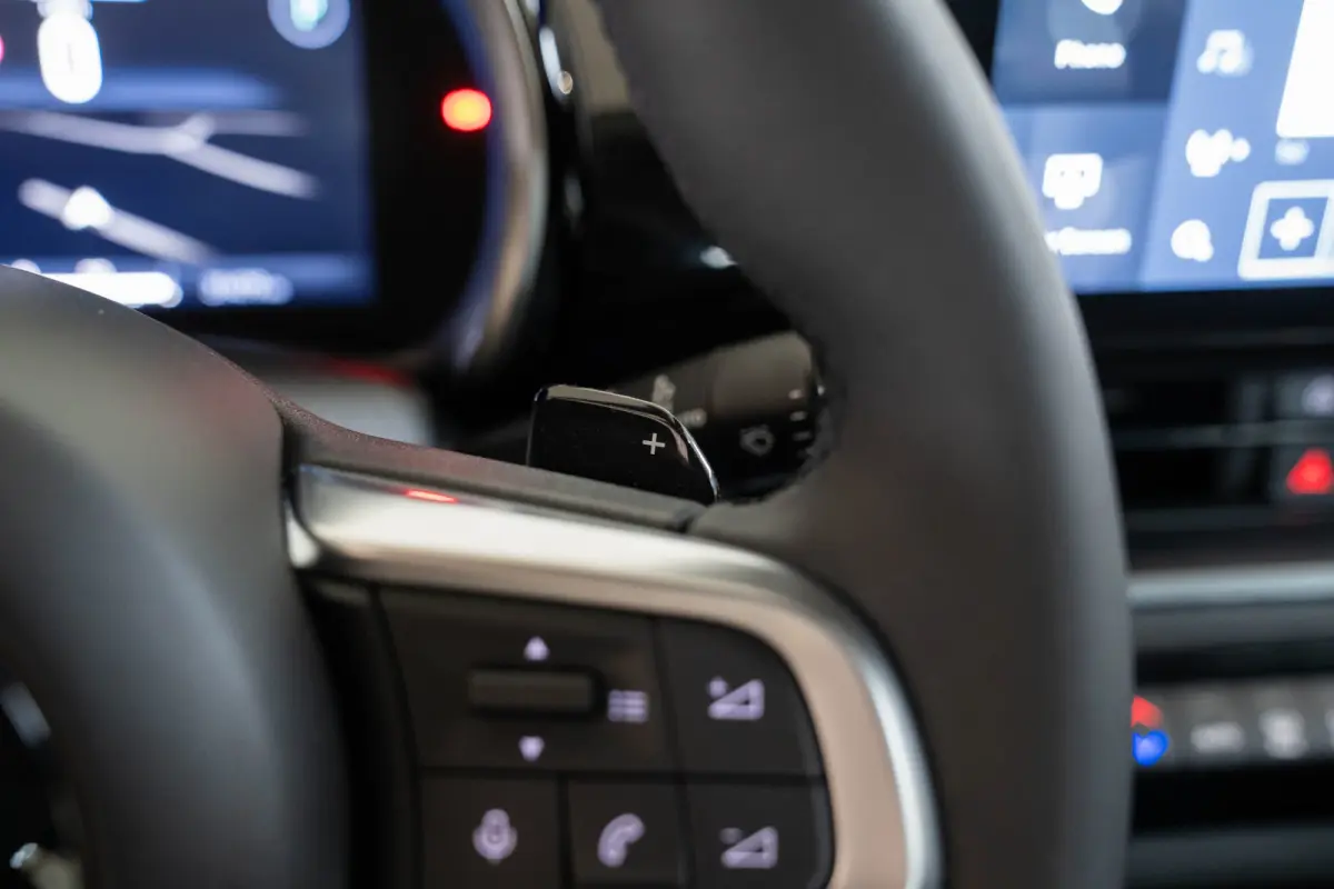 1.2 Hybrid Urban | Camera | Keyless | Parkeersensoren | Navigatie | Climate Controle | Lichtmetalen velgen | Apple Carplay & Android Auto |