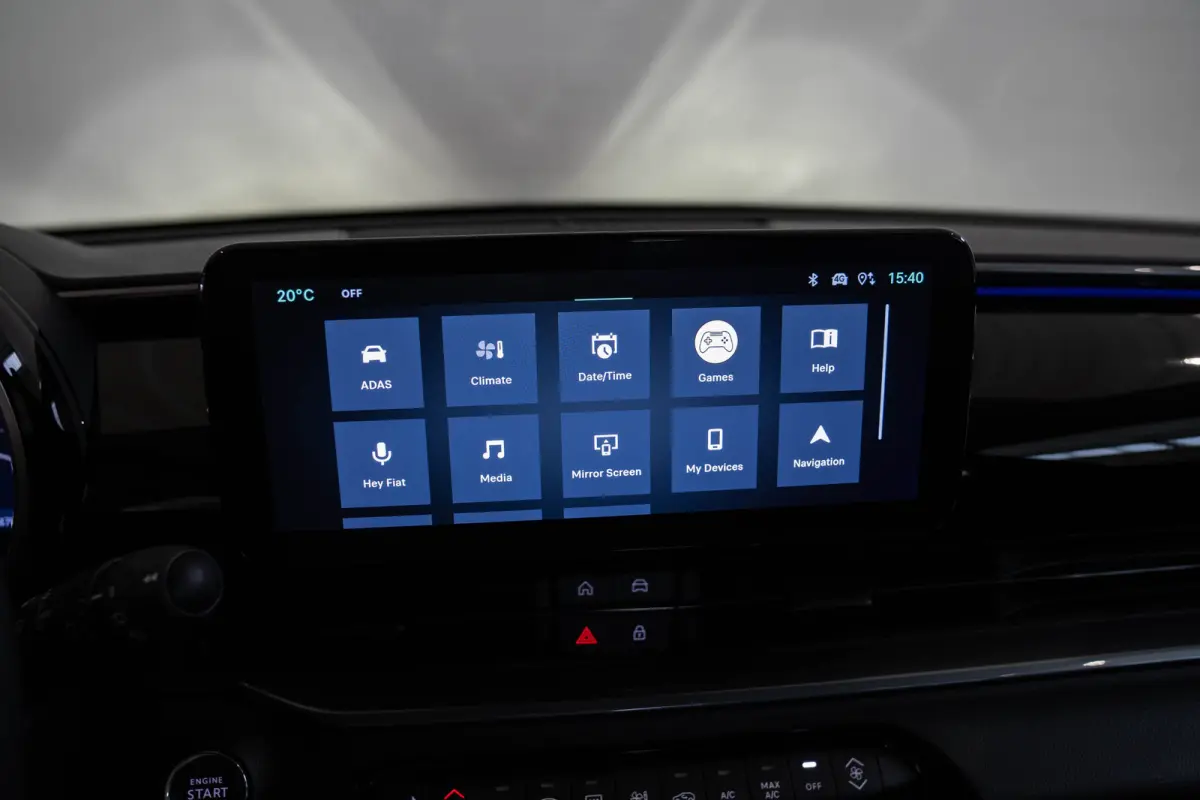 1.2 Hybrid Urban | Camera | Keyless | Parkeersensoren | Navigatie | Climate Controle | Lichtmetalen velgen | Apple Carplay & Android Auto |