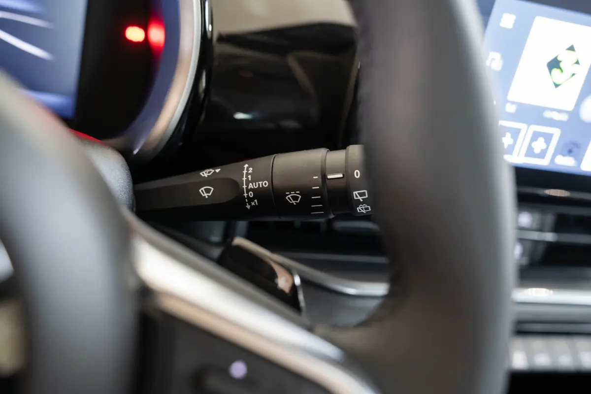 1.2 Hybrid Urban | Camera | Keyless | Parkeersensoren | Navigatie | Climate Controle | Lichtmetalen velgen | Apple Carplay & Android Auto |