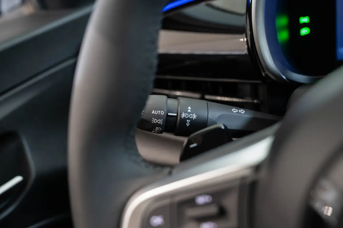1.2 Hybrid Urban | Camera | Keyless | Parkeersensoren | Navigatie | Climate Controle | Lichtmetalen velgen | Apple Carplay & Android Auto |