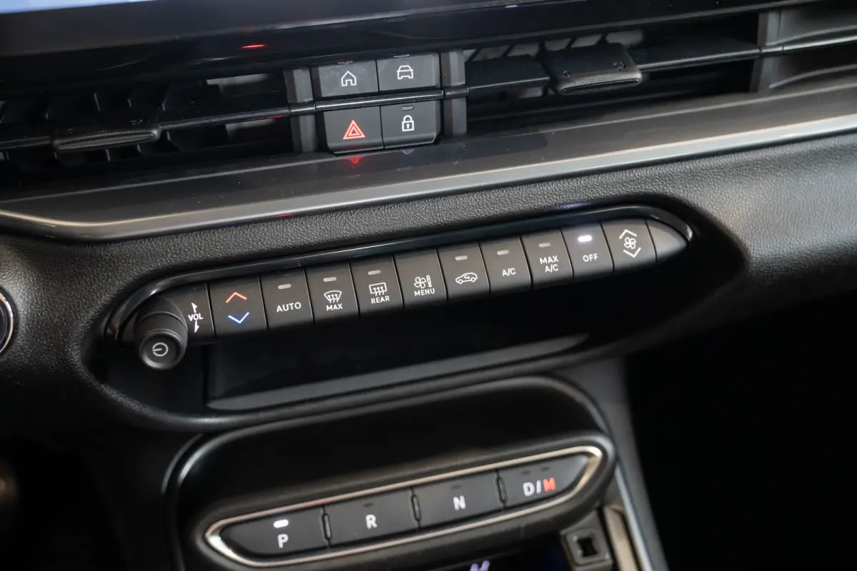 1.2 Hybrid Urban | Camera | Keyless | Parkeersensoren | Navigatie | Climate Controle | Lichtmetalen velgen | Apple Carplay & Android Auto |