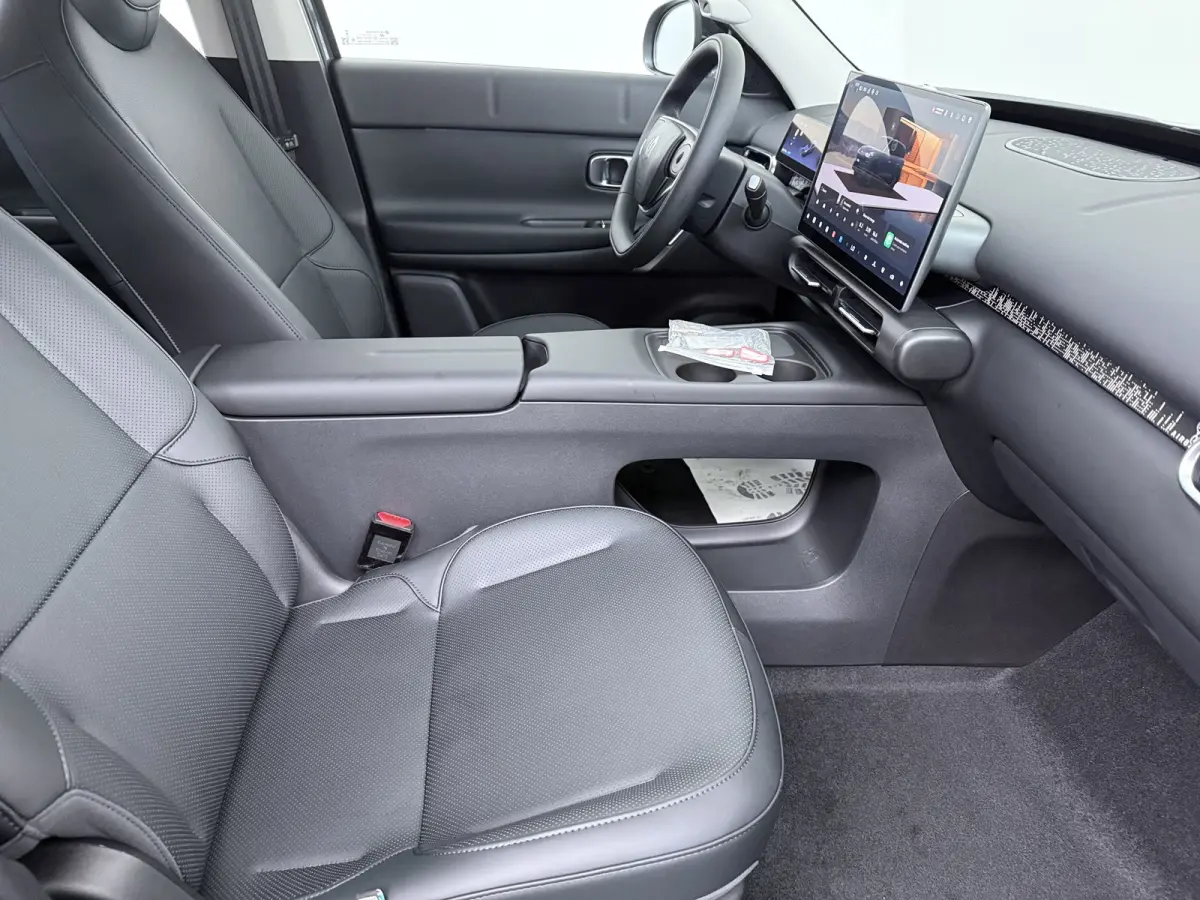 ProMax Design 53 kWh | €1000 korting!! |  Carplay | Adaptieve Cruise Control | Keyless | Led-verlichting | 18" Lichtmetalen Velgen | Parkeersensoren voor & achter | Rondomzicht camera