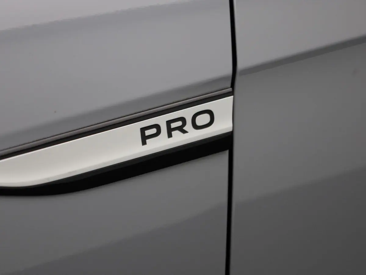 Life 77 kWh 204 PK | SoH 93% | Automaat | Warmtepomp | Navigatie | Parkeersensoren | Stoelverwarming | Stuurverwarming | Apple Carplay | Android Auto | 20" Lichtmetalen velgen |