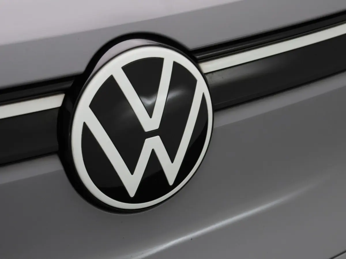 Life 77 kWh 204 PK | SoH 93% | Automaat | Warmtepomp | Navigatie | Parkeersensoren | Stoelverwarming | Stuurverwarming | Apple Carplay | Android Auto | 20" Lichtmetalen velgen |