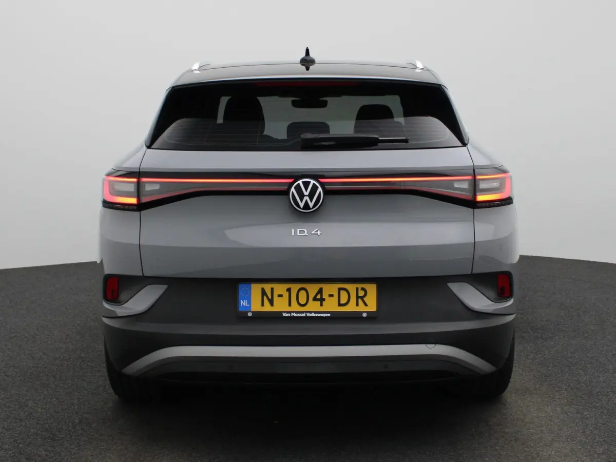 Life 77 kWh 204 PK | SoH 93% | Automaat | Warmtepomp | Navigatie | Parkeersensoren | Stoelverwarming | Stuurverwarming | Apple Carplay | Android Auto | 20" Lichtmetalen velgen |
