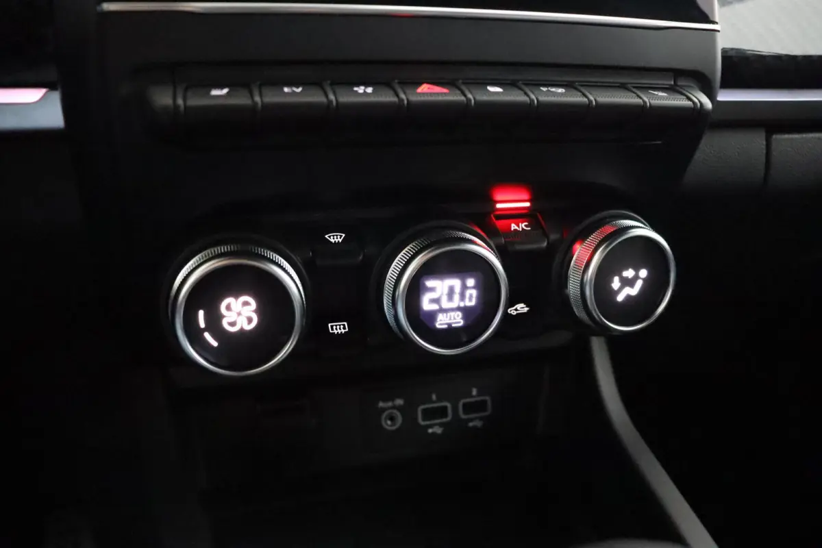 E-Tech Engineered hybrid 145 | Trekhaak | BOSE Audio | File assistent |