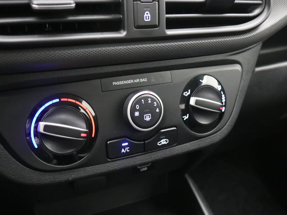 1.0 Comfort | Airco | Apple Carplay/Android Auto|telefoonintegratie premium | Armsteun voor