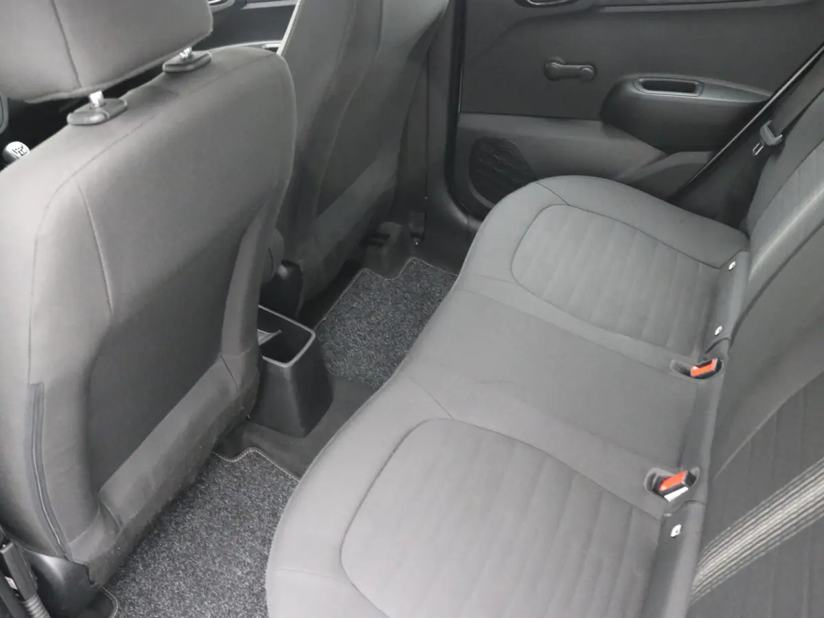 1.0 Comfort | Airco | Apple Carplay/Android Auto|telefoonintegratie premium | Armsteun voor