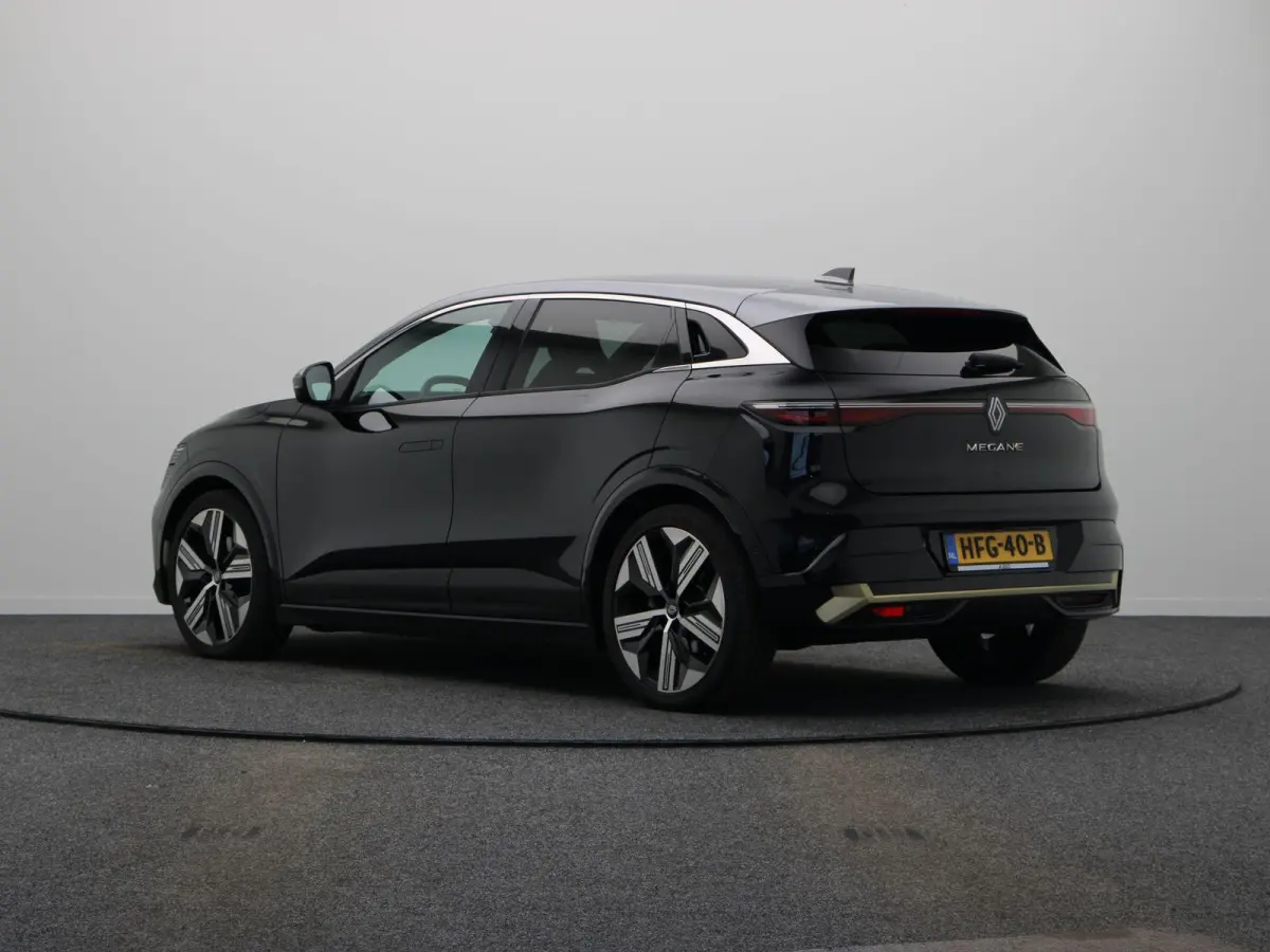 EV60 Optimum Charge Iconic | Harman Kardon | Adaptive Cruise | Stoel & Stuurwielverwarming | Massage Stoel |