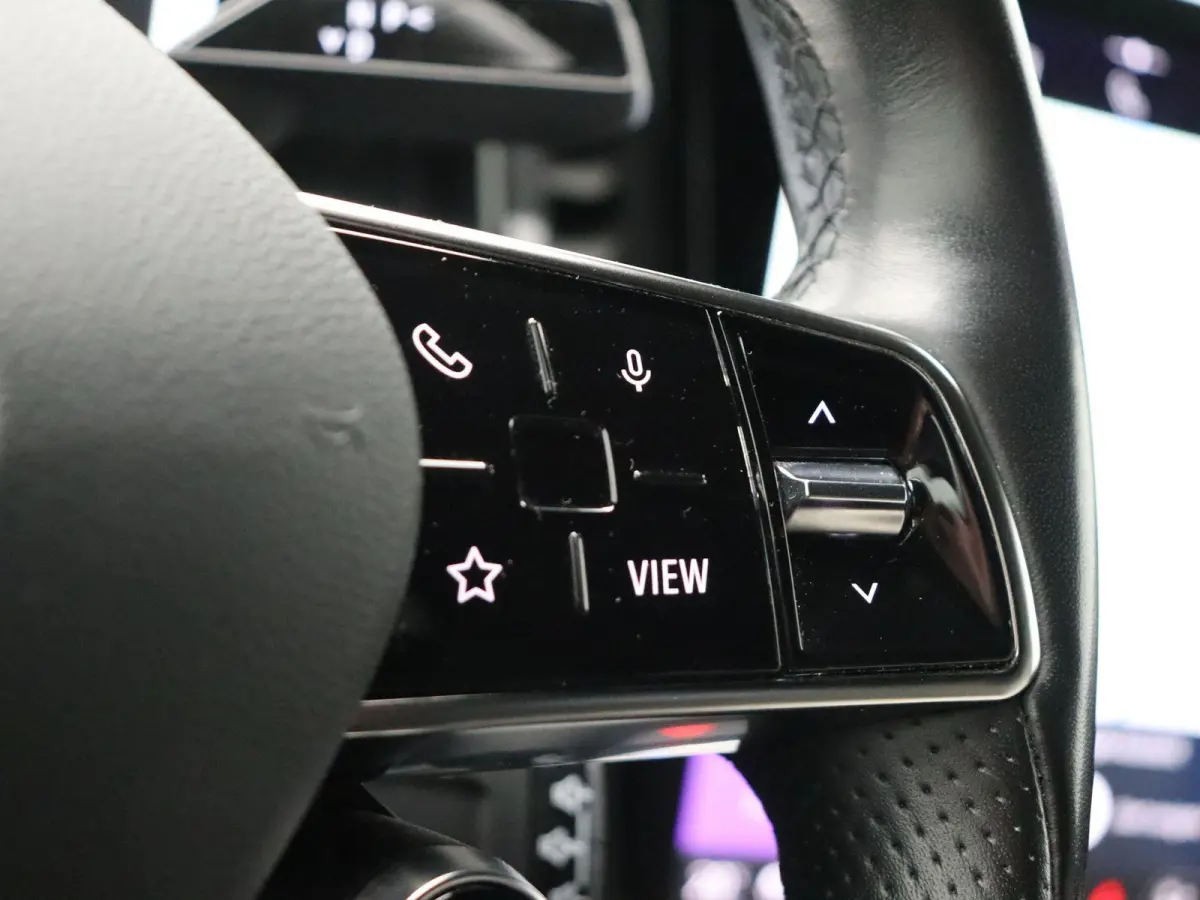 EV60 Optimum Charge Iconic | Harman Kardon | Adaptive Cruise | Stoel & Stuurwielverwarming | Massage Stoel |