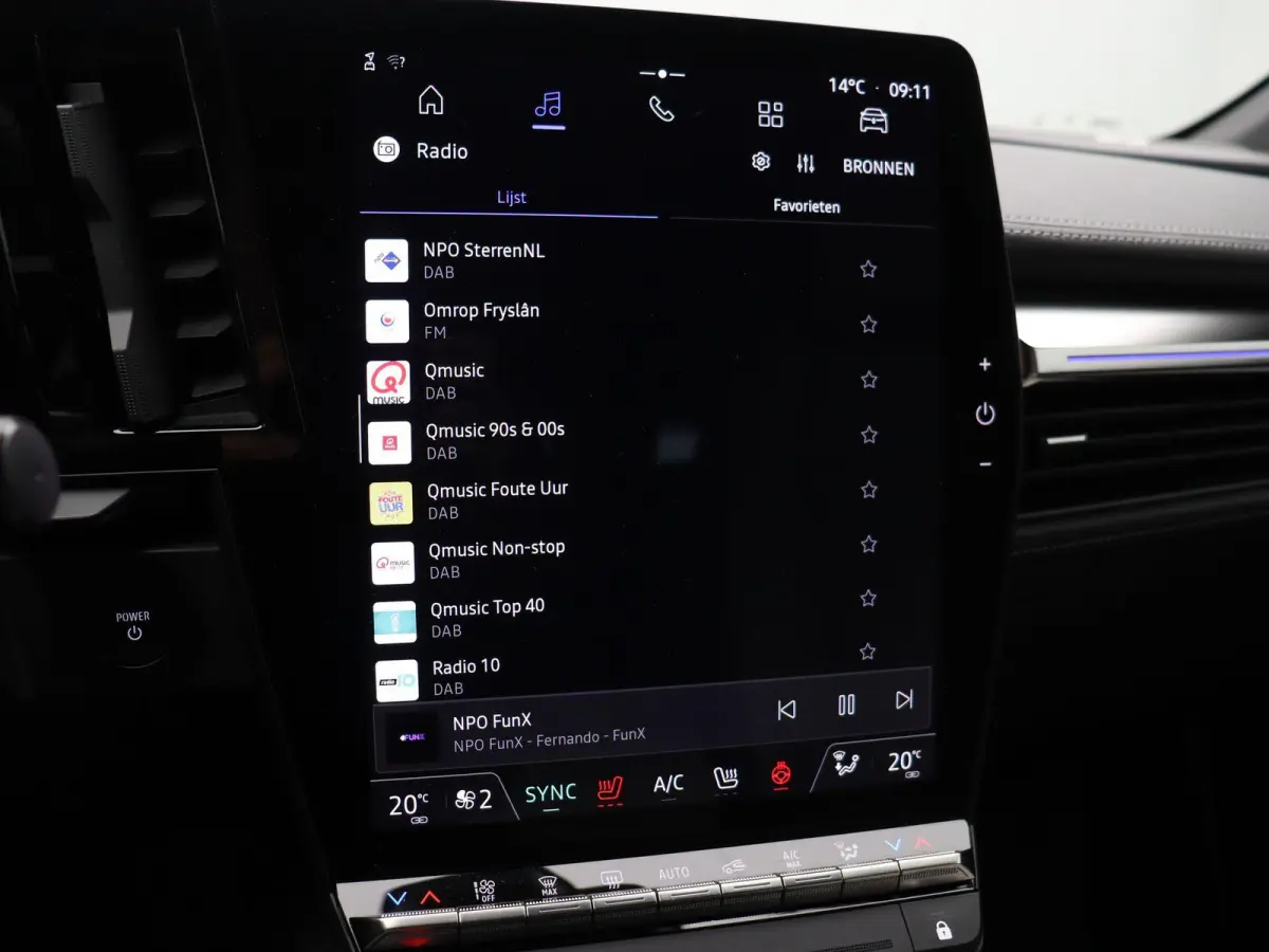 EV60 Optimum Charge Iconic | Harman Kardon | Adaptive Cruise | Stoel & Stuurwielverwarming | Massage Stoel |