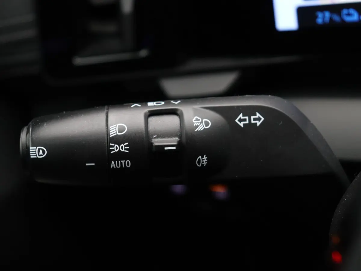 EV60 Optimum Charge Iconic | Harman Kardon | Adaptive Cruise | Stoel & Stuurwielverwarming | Massage Stoel |