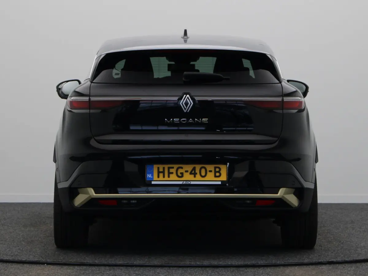 EV60 Optimum Charge Iconic | Harman Kardon | Adaptive Cruise | Stoel & Stuurwielverwarming | Massage Stoel |