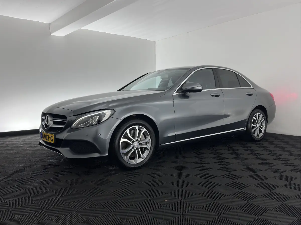 350 e Lease Edition (Plug-in) Aut. *FULL-LED | SPORTSEATS | NAVI-FULLMAP | AMBIENT-LIGHT | AIRMATIC | PRIVACY-GLASS | ECC | PDC | CRUISE | 17''ALU*