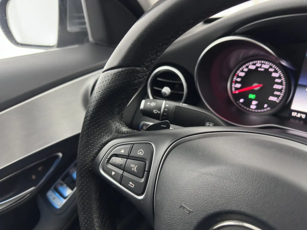350 e Lease Edition (Plug-in) Aut. *FULL-LED | SPORTSEATS | NAVI-FULLMAP | AMBIENT-LIGHT | AIRMATIC | PRIVACY-GLASS | ECC | PDC | CRUISE | 17''ALU*