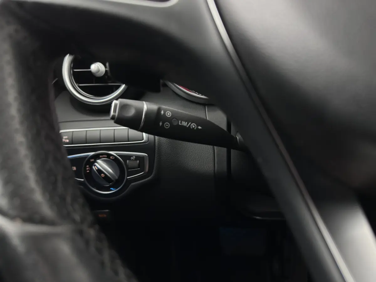 350 e Lease Edition (Plug-in) Aut. *FULL-LED | SPORTSEATS | NAVI-FULLMAP | AMBIENT-LIGHT | AIRMATIC | PRIVACY-GLASS | ECC | PDC | CRUISE | 17''ALU*