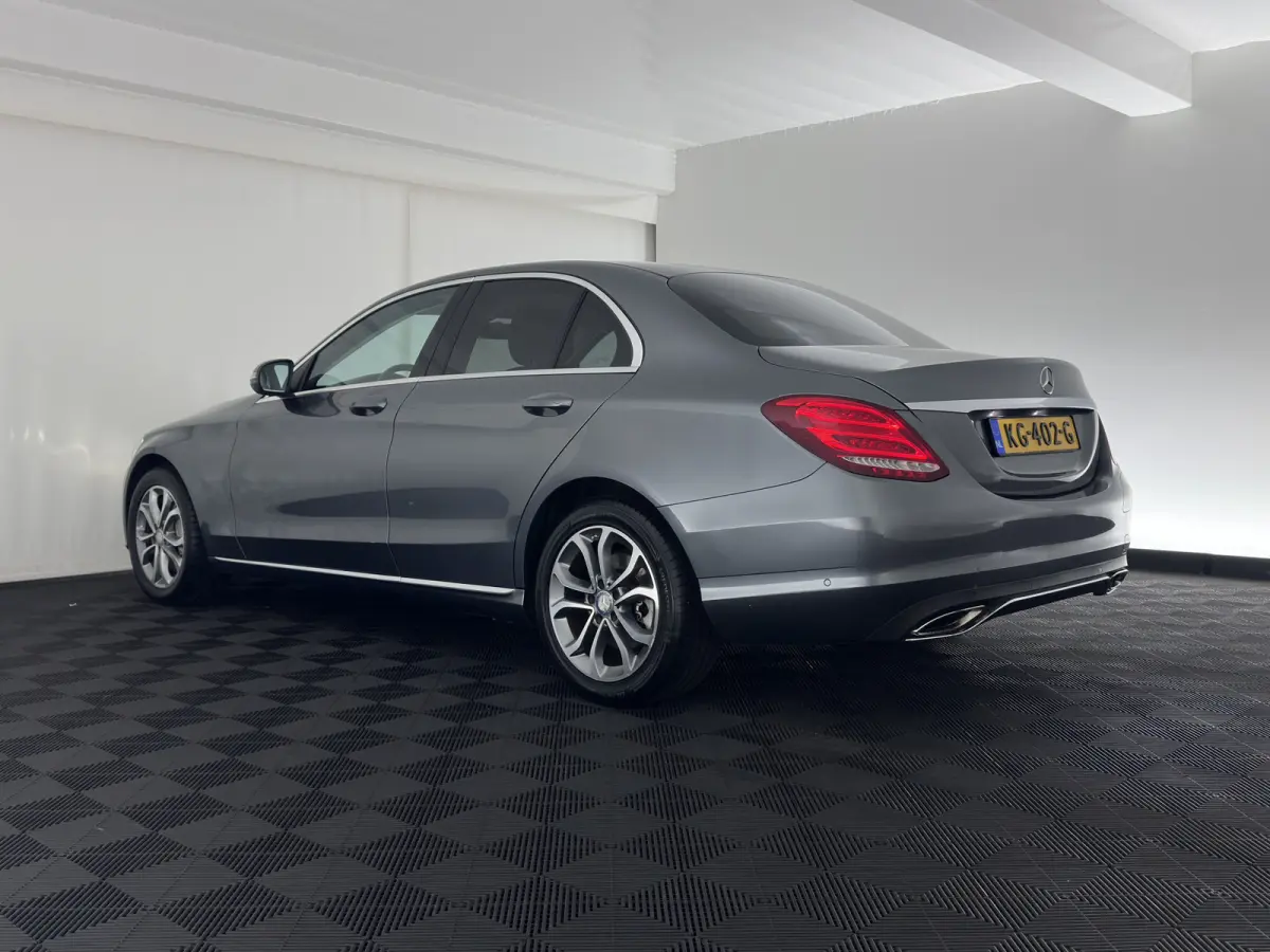 350 e Lease Edition (Plug-in) Aut. *FULL-LED | SPORTSEATS | NAVI-FULLMAP | AMBIENT-LIGHT | AIRMATIC | PRIVACY-GLASS | ECC | PDC | CRUISE | 17''ALU*