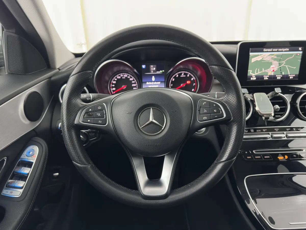 350 e Lease Edition (Plug-in) Aut. *FULL-LED | SPORTSEATS | NAVI-FULLMAP | AMBIENT-LIGHT | AIRMATIC | PRIVACY-GLASS | ECC | PDC | CRUISE | 17''ALU*