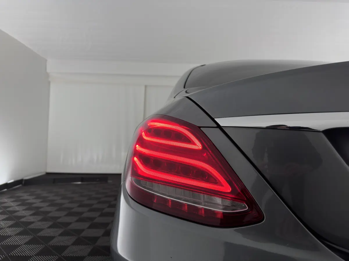 350 e Lease Edition (Plug-in) Aut. *FULL-LED | SPORTSEATS | NAVI-FULLMAP | AMBIENT-LIGHT | AIRMATIC | PRIVACY-GLASS | ECC | PDC | CRUISE | 17''ALU*