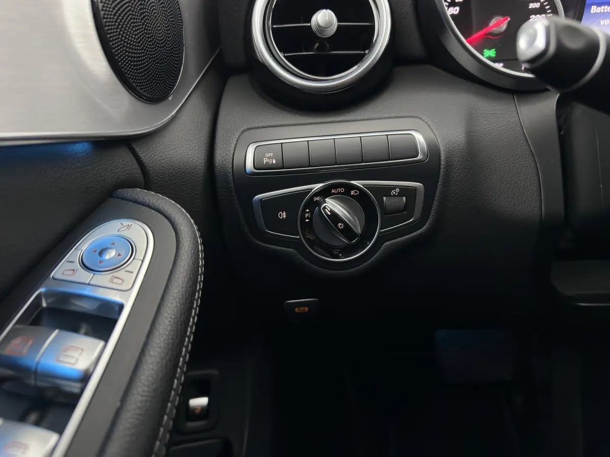 350 e Lease Edition (Plug-in) Aut. *FULL-LED | SPORTSEATS | NAVI-FULLMAP | AMBIENT-LIGHT | AIRMATIC | PRIVACY-GLASS | ECC | PDC | CRUISE | 17''ALU*
