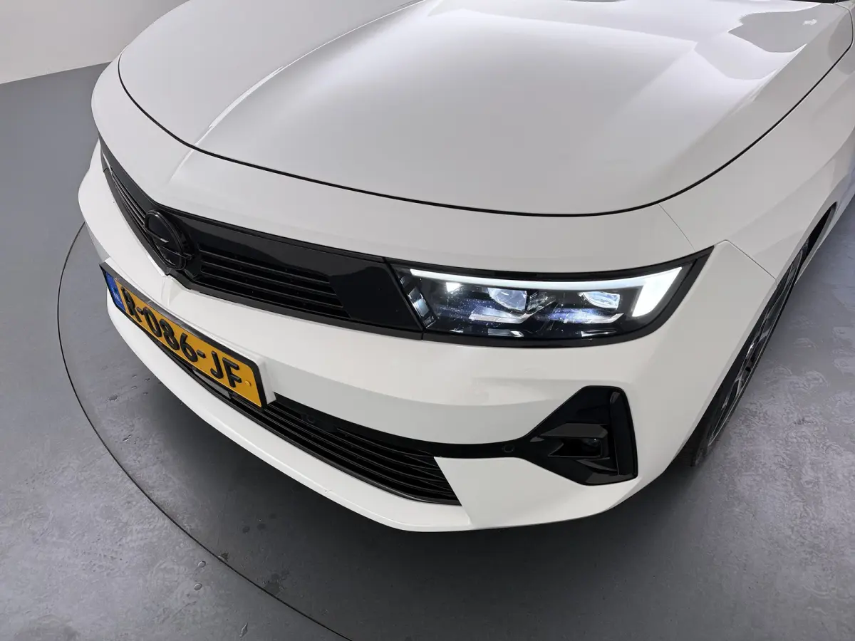 1.2 Ultimate | Achteruitrijcamera | Alcantara bekleding | Apple Carplay/Android Auto|telefoonintegratie premium