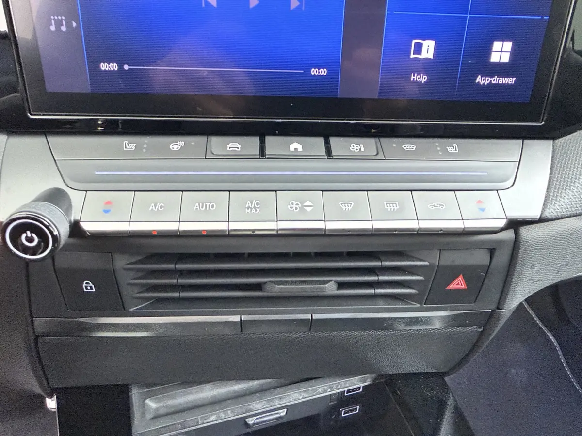 1.2 Ultimate | Achteruitrijcamera | Alcantara bekleding | Apple Carplay/Android Auto|telefoonintegratie premium