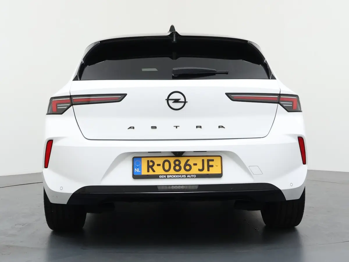 1.2 Ultimate | Achteruitrijcamera | Alcantara bekleding | Apple Carplay/Android Auto|telefoonintegratie premium