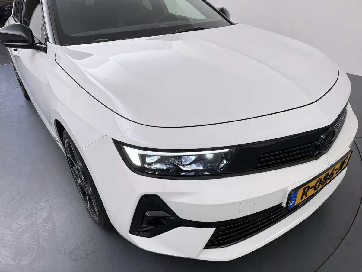 1.2 Ultimate | Achteruitrijcamera | Alcantara bekleding | Apple Carplay/Android Auto|telefoonintegratie premium