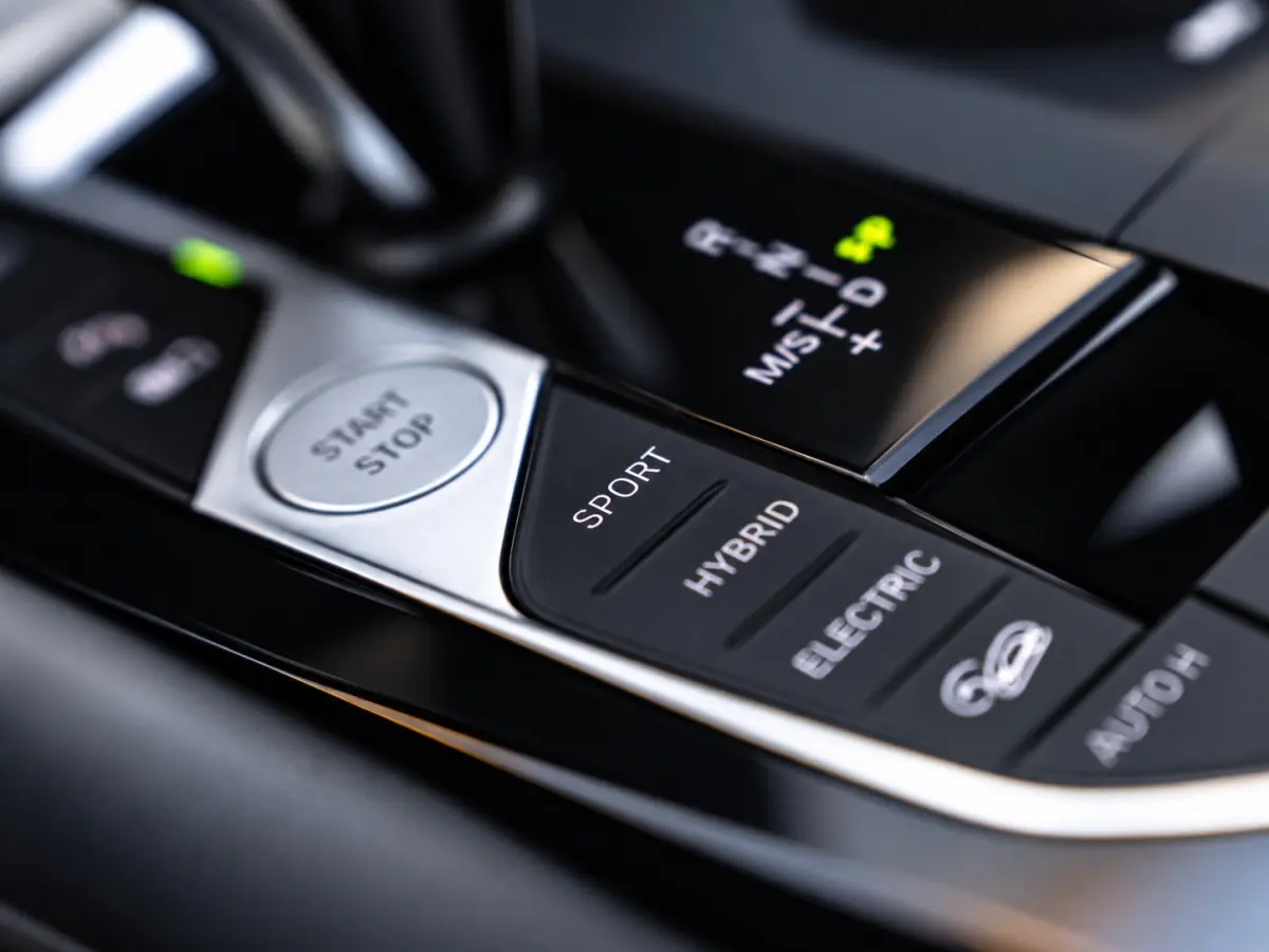xDrive30e M-Sport|PANO|HUD|CAM|APP|LASER|STUURVW.|20'