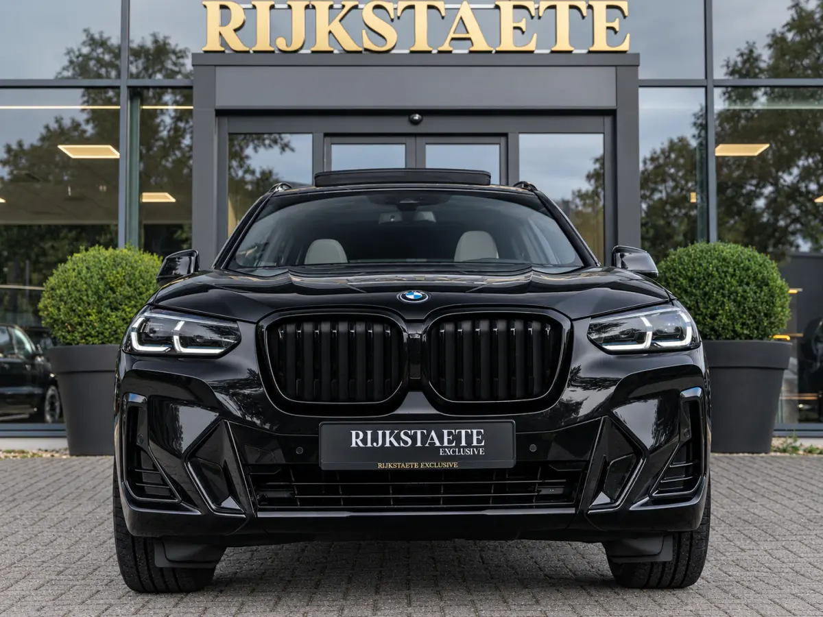 xDrive30e M-Sport|PANO|HUD|CAM|APP|LASER|STUURVW.|20'