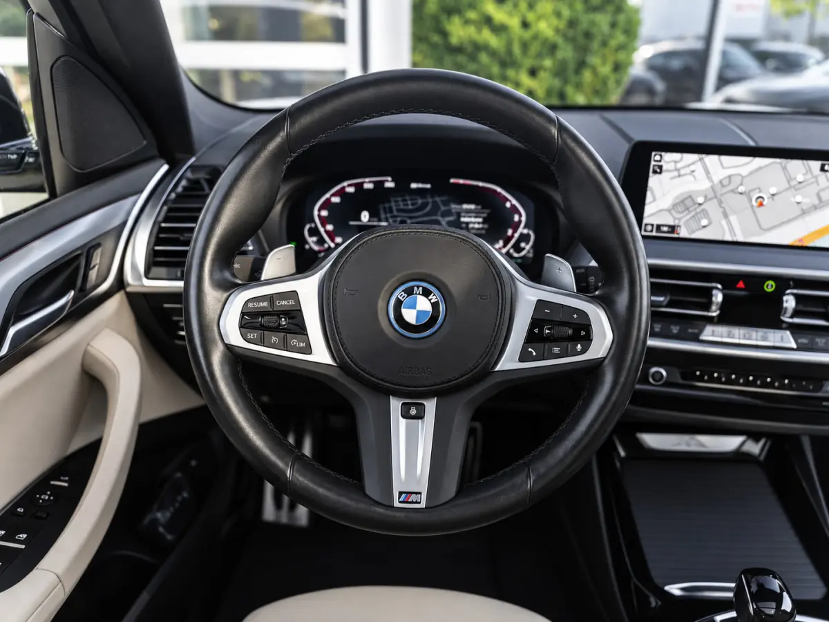 xDrive30e M-Sport|PANO|HUD|CAM|APP|LASER|STUURVW.|20'