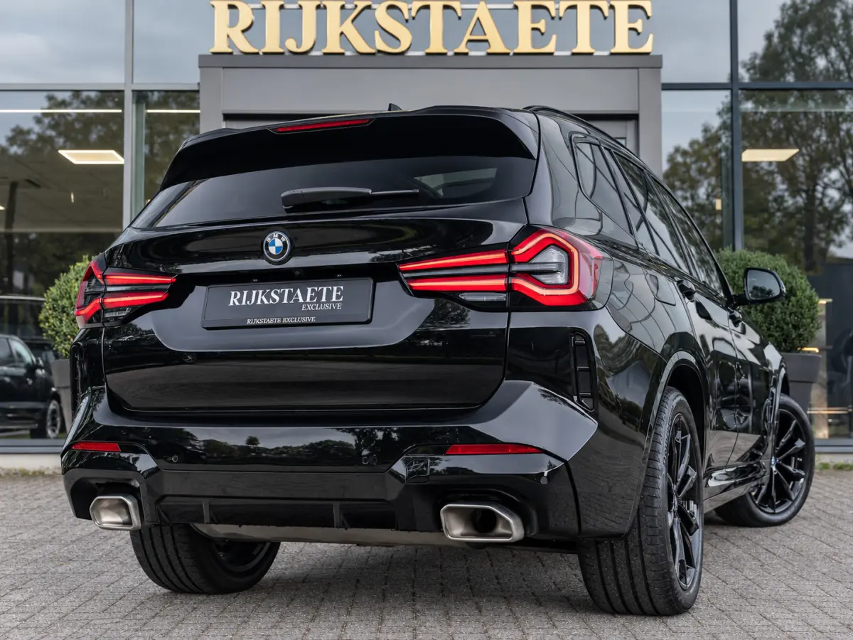 xDrive30e M-Sport|PANO|HUD|CAM|APP|LASER|STUURVW.|20'