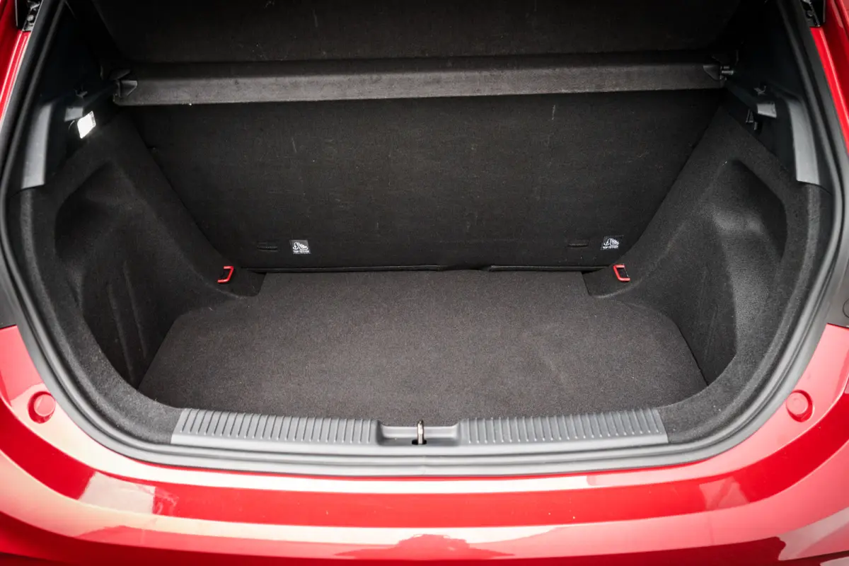 1.5 Hybrid+ Luxury | 360 Camera | Trekhaak | Adapt. Cruise | Carplay | Stoelverwarming