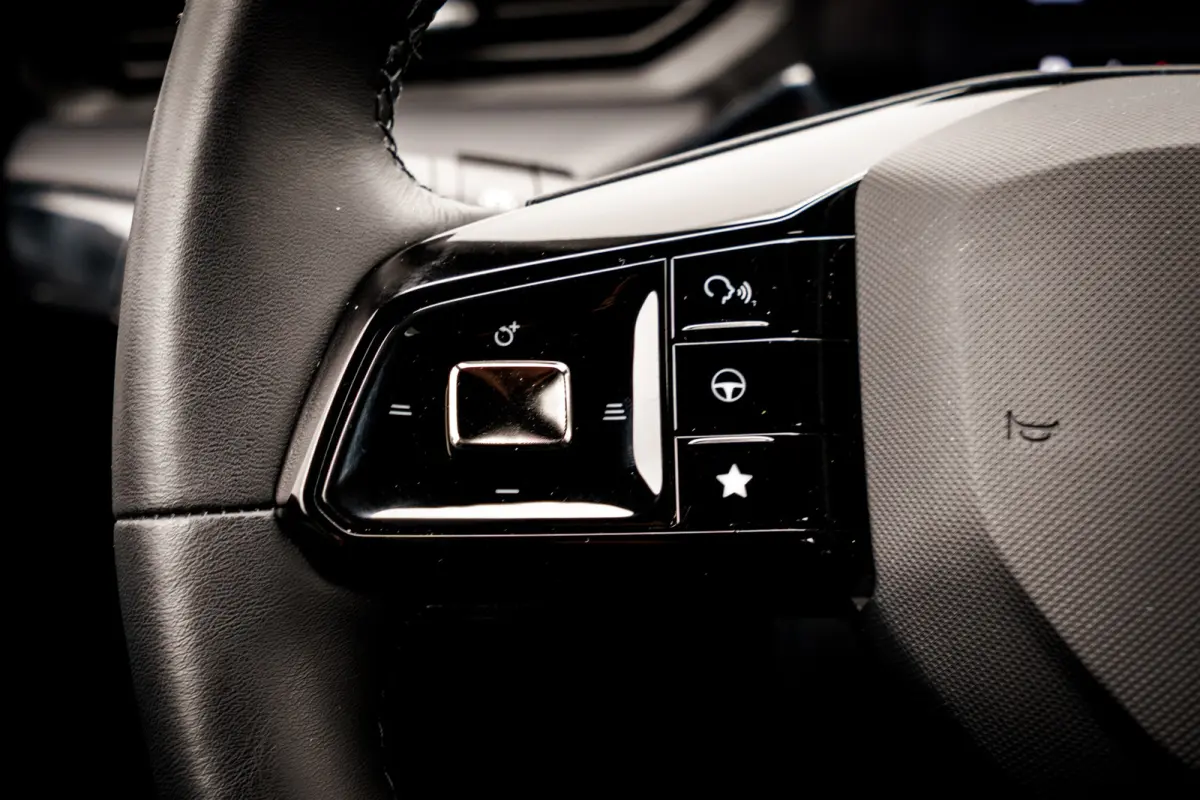 1.5 Hybrid+ Luxury | 360 Camera | Trekhaak | Adapt. Cruise | Carplay | Stoelverwarming