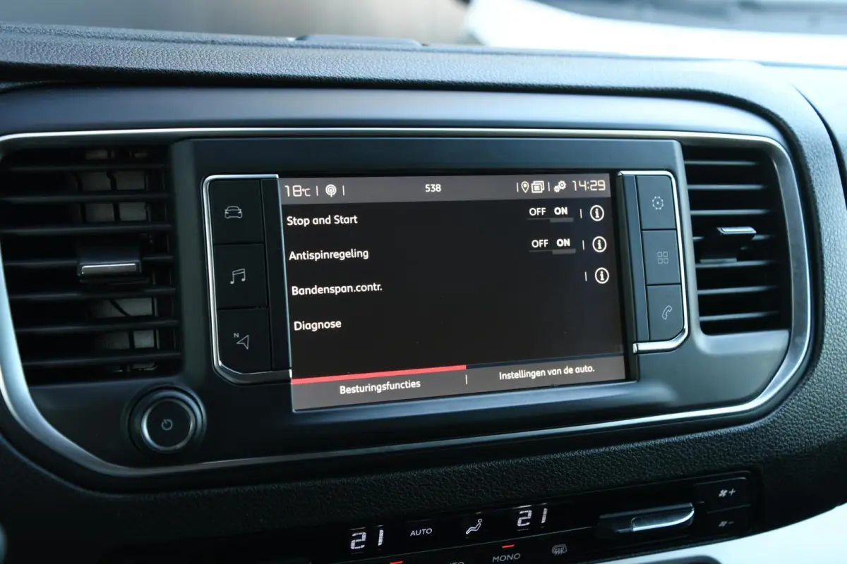 2.0 MultiJet L3H1 DC Business Pro+ LEDER | CARPLAY
