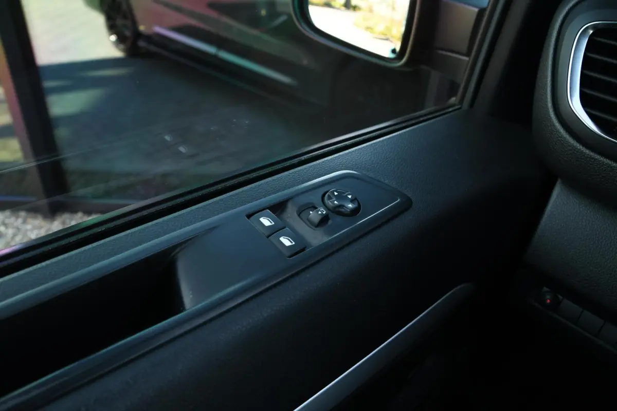 2.0 MultiJet L3H1 DC Business Pro+ LEDER | CARPLAY