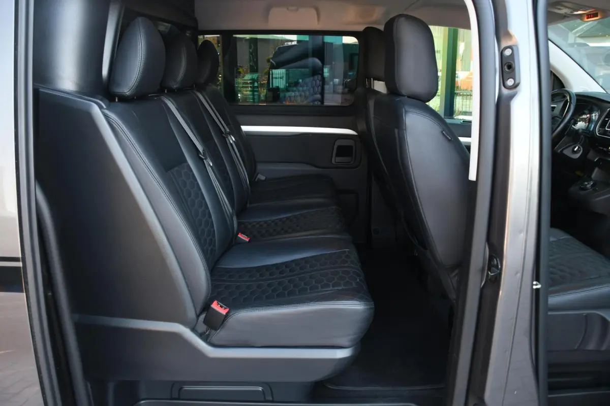 2.0 MultiJet L3H1 DC Business Pro+ LEDER | CARPLAY